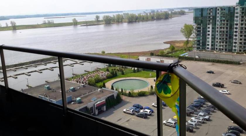 Oasis-Marina - arrière