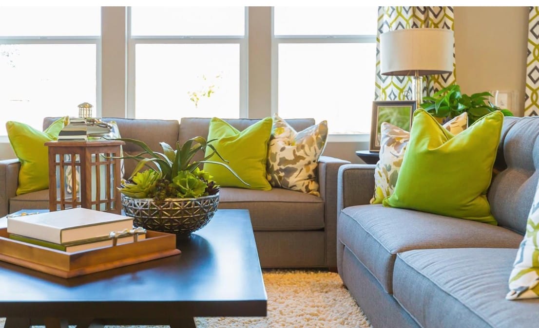 Selection Waldorf salon