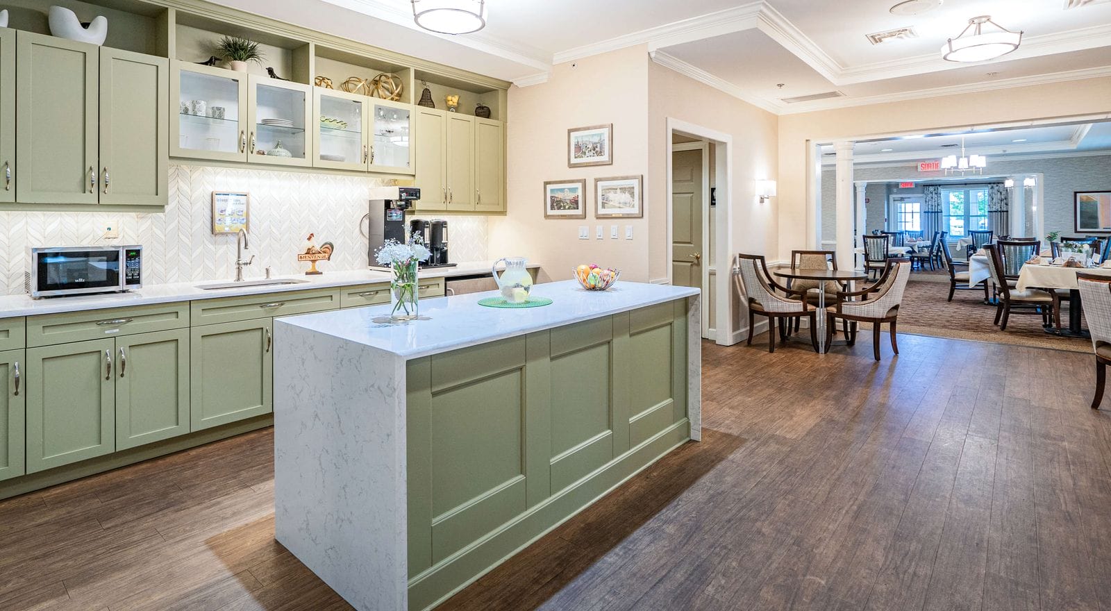 SunriseFontainebleau Bistro 1