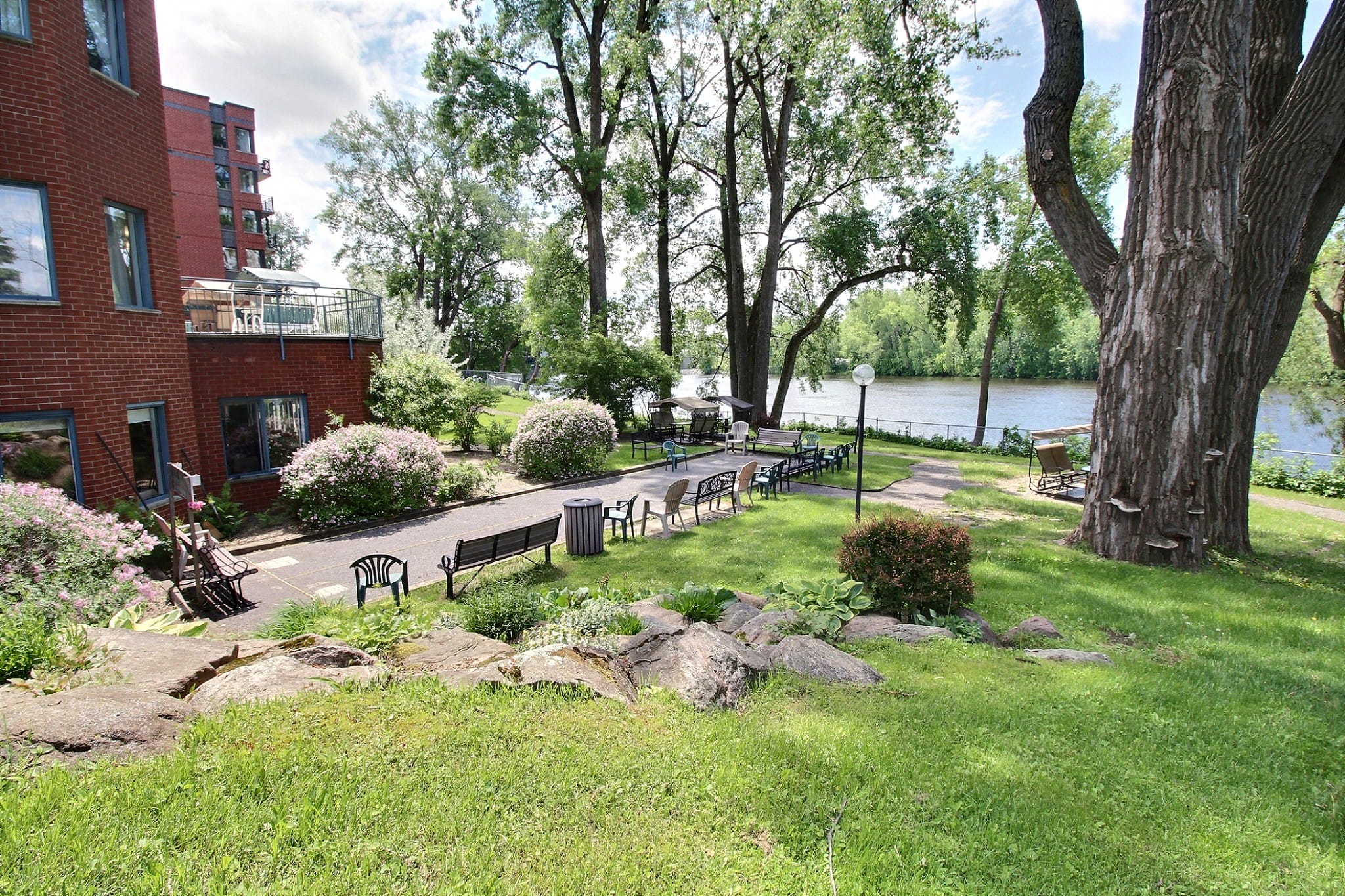 Le Duplessis facade 2