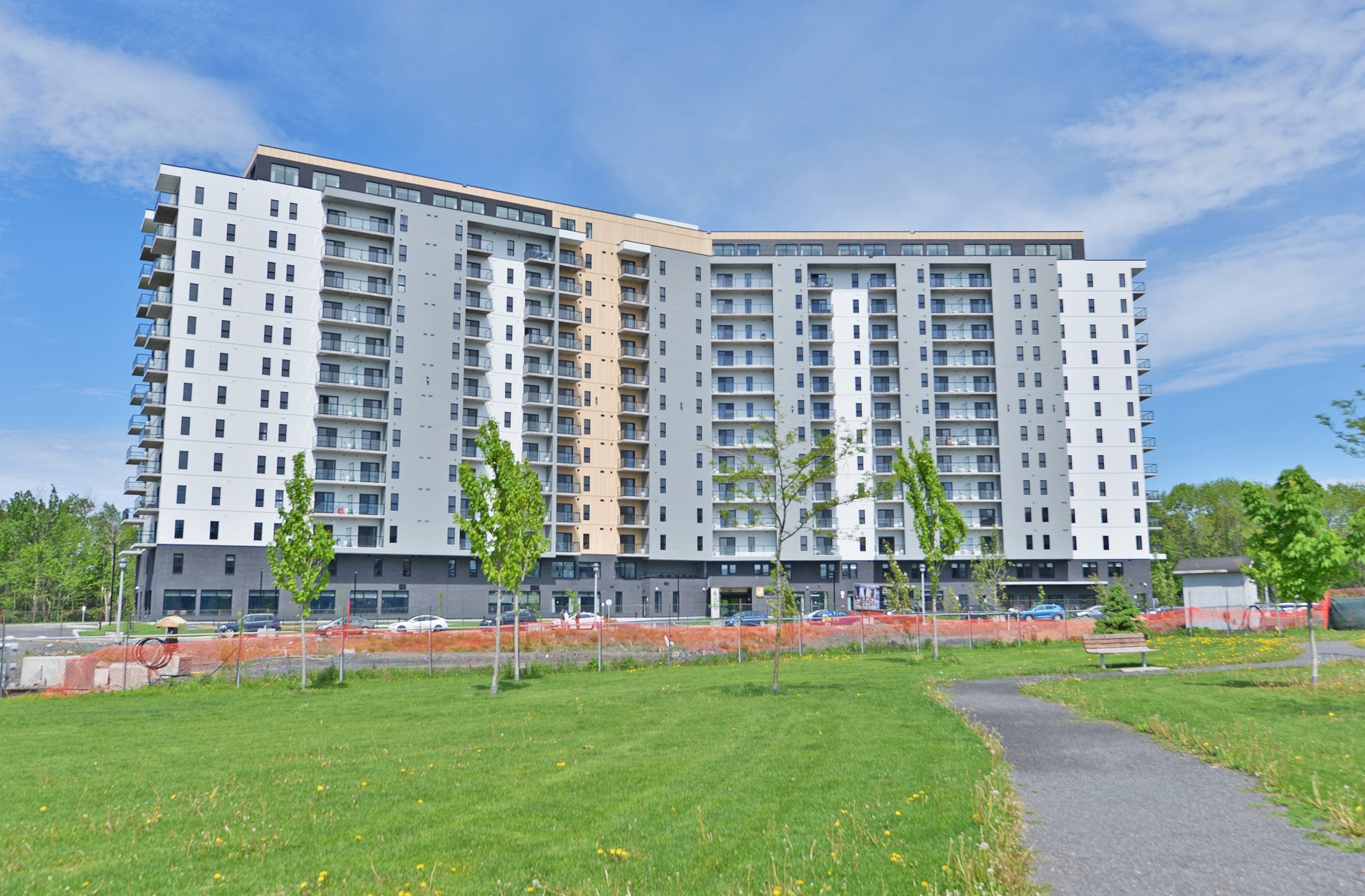 des chutes exterior 01 scaled