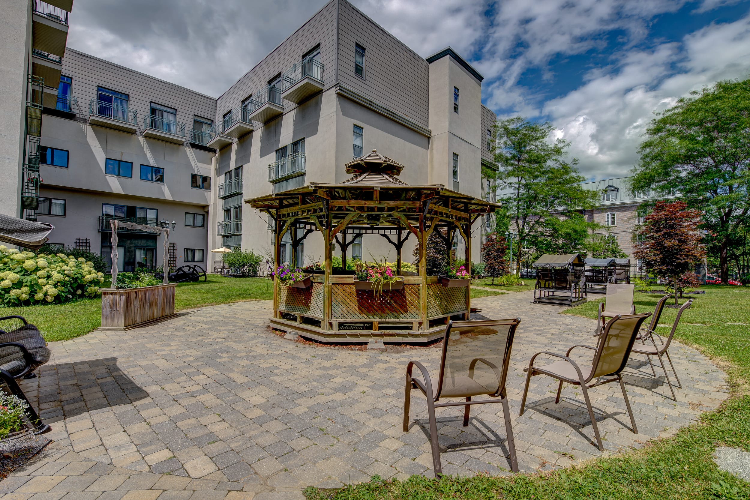 Jardins de la Gare exterior 2022 5