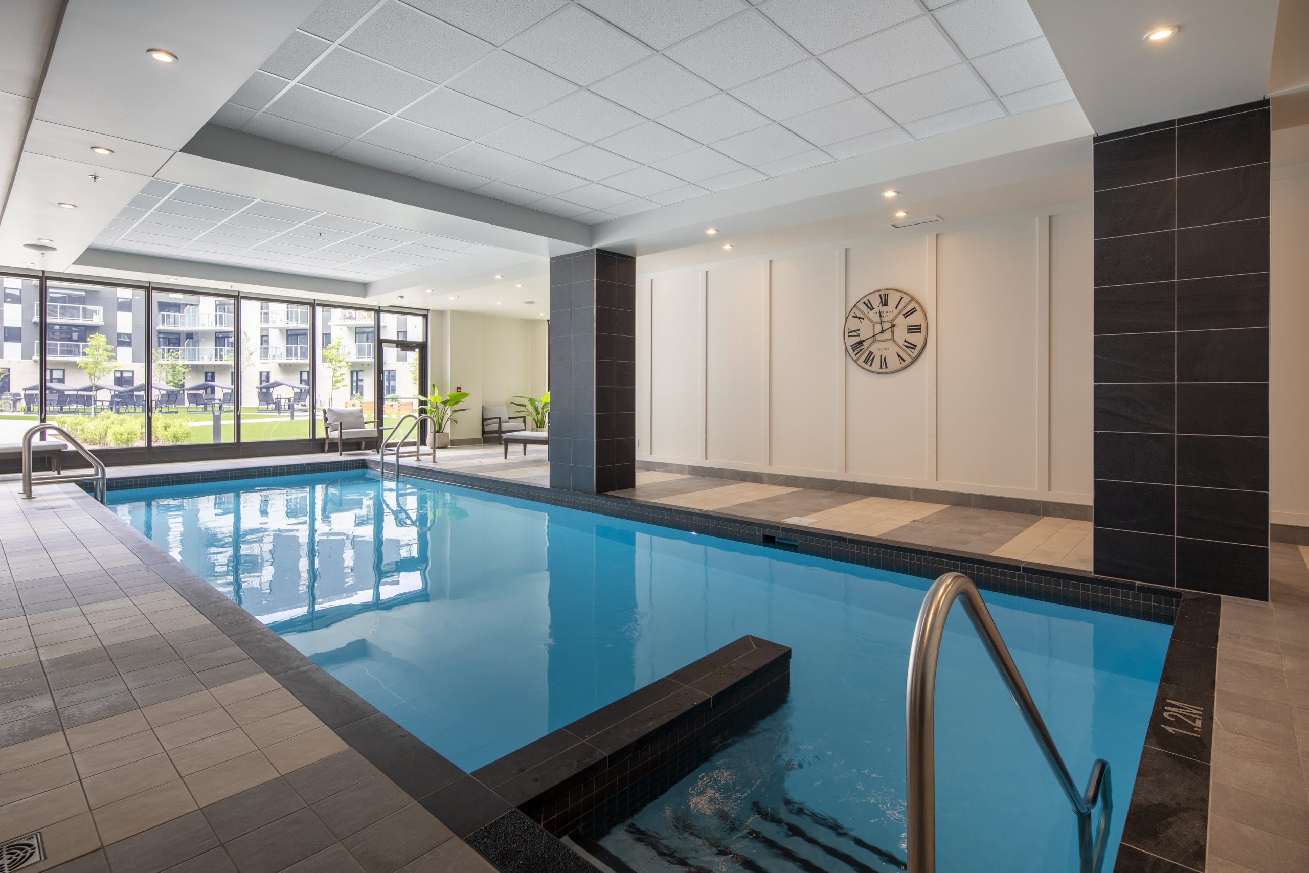 trait carr‚ pool 01 scaled